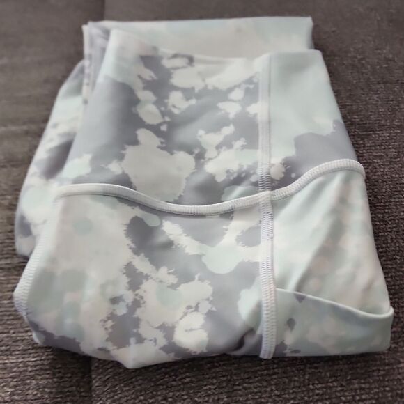 The North Face White and Gray Patterned Leggings Full Length Small - Picture 6 of 6